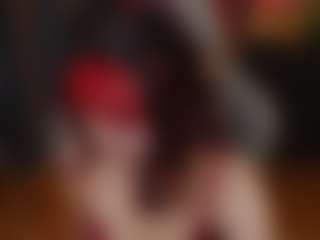 Live cam show with Zelda11 - Young Adult on SmokeAndPoke