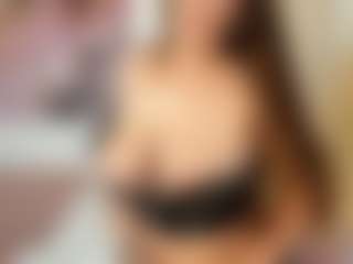 Live cam show with ParisAngel - Shaved Pussy on Camsoda