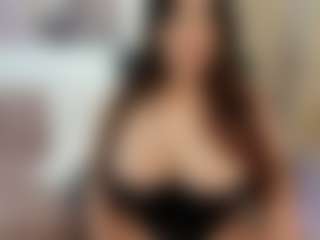 ParisAngel MILF webcam performer live streaming