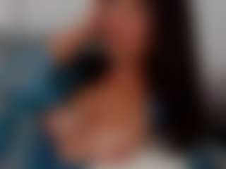 Live cam show with Nicole - Hush on Milfs Live
