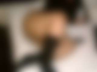 Live cam show with Thickassophiasquirts - Black on anonymated.com