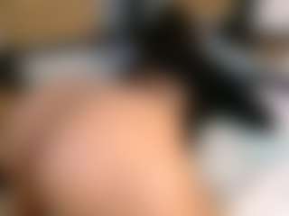 Thickassophiasquirts's Live Sex Cam Show