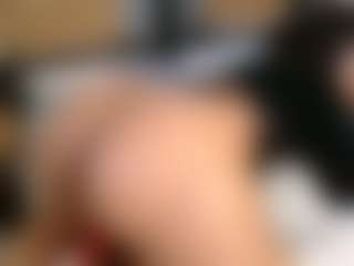 Thickassophiasquirts's Live Sex Cam Show