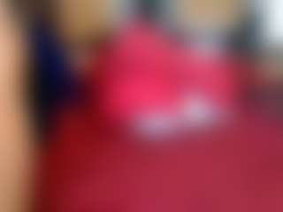 Thickassophiasquirts's Live Sex Cam Show