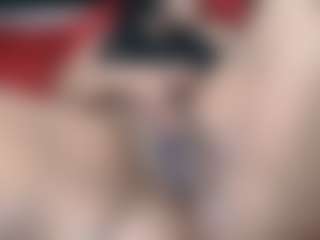 Thickassophiasquirts's Live Sex Cam Show