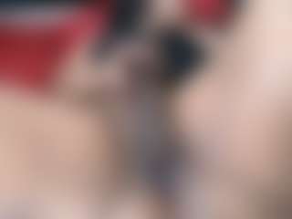 Thickassophiasquirts's Live Sex Cam Show