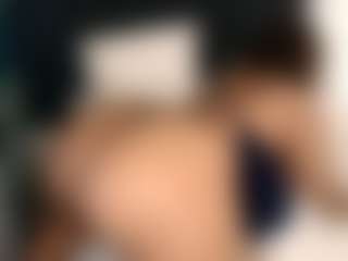 Thickassophiasquirts's Live Sex Cam Show