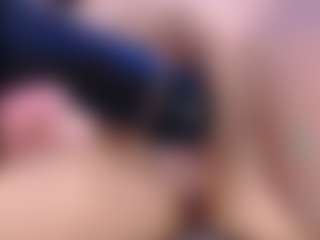 Live cam show with SWEETPUSSY - Middle Aged on Fling VIP Chat