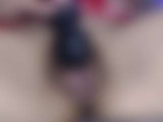 Live cam show with SWEETPUSSY - Skinny MILF on xplaylive.com