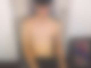 Live cam show with ethancoleeman - Bear on AdultVida.com