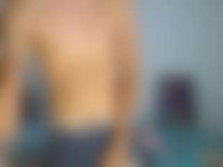 Live cam show with ethancoleeman - Muscular on Camsoda