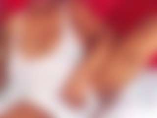 Wonderful Diana MILF webcam performer live streaming