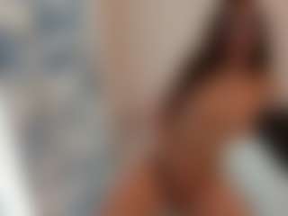 18perfecttits's Live Sex Cam Show