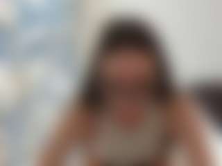 18perfecttits's Live Sex Cam Show