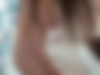18perfecttits's Live Sex Cam Show