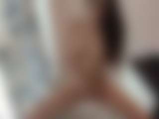 18perfecttits's Live Sex Cam Show