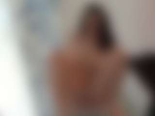 18perfecttits's Live Sex Cam Show