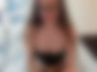 18perfecttits's Live Sex Cam Show