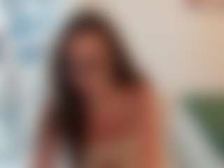 18perfecttits's Live Sex Cam Show