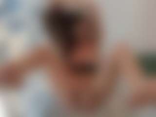 18perfecttits's Live Sex Cam Show