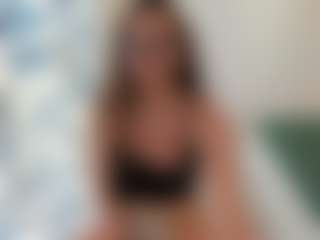 18perfecttits's Live Sex Cam Show