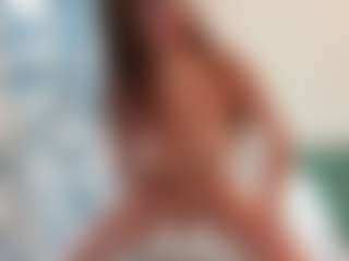 18perfecttits's Live Sex Cam Show
