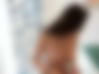 18perfecttits's Live Sex Cam Show