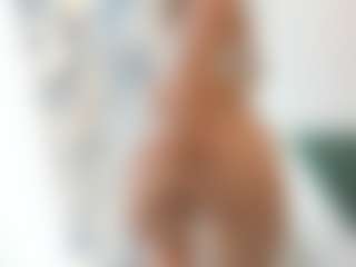 18perfecttits's Live Sex Cam Show