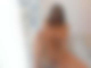 18perfecttits's Live Sex Cam Show