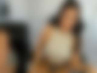 18perfecttits's Live Sex Cam Show