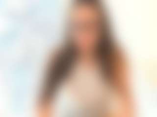 18perfecttits's Live Sex Cam Show