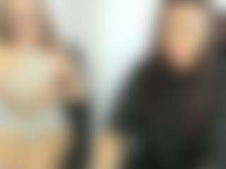 18perfecttits's Live Sex Cam Show