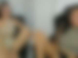 18perfecttits's Live Sex Cam Show