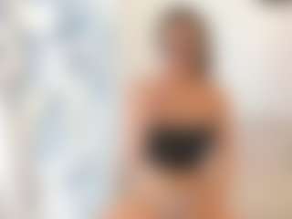 18perfecttits's Live Sex Cam Show
