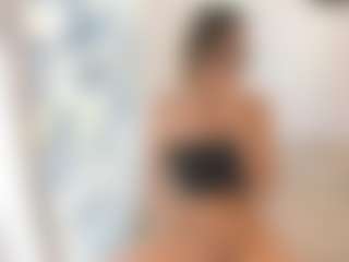 18perfecttits's Live Sex Cam Show