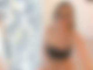 18perfecttits's Live Sex Cam Show