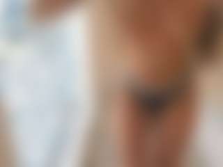 18perfecttits's Live Sex Cam Show