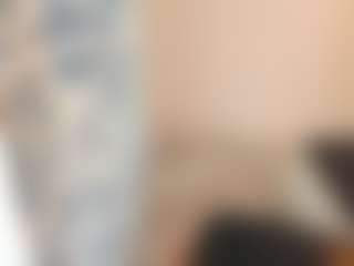 18perfecttits's Live Sex Cam Show