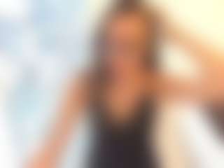 18perfecttits's Live Sex Cam Show