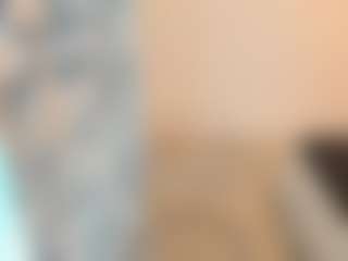 18perfecttits's Live Sex Cam Show