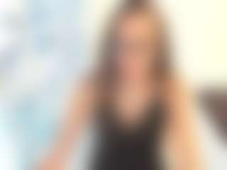 18perfecttits's Live Sex Cam Show