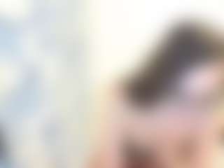 18perfecttits's Live Sex Cam Show
