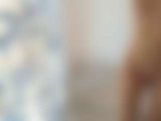 18perfecttits's Live Sex Cam Show