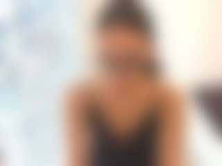 18perfecttits's Live Sex Cam Show