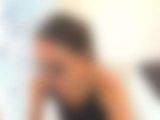 18perfecttits's Live Sex Cam Show