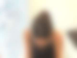 18perfecttits's Live Sex Cam Show