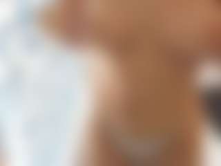 18perfecttits's Live Sex Cam Show