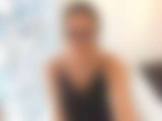 18perfecttits's Live Sex Cam Show