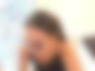 18perfecttits's Live Sex Cam Show