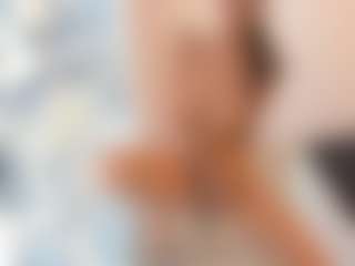 18perfecttits's Live Sex Cam Show